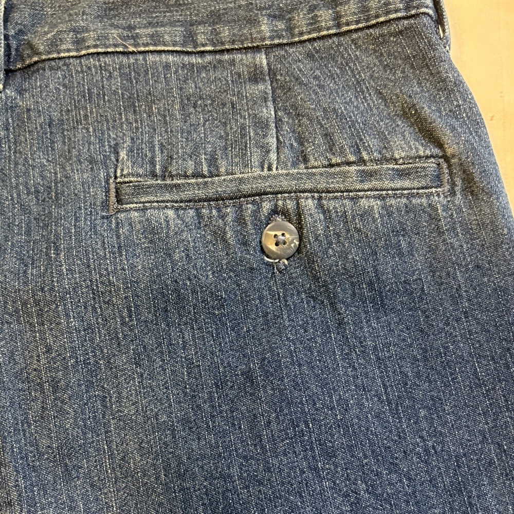 Club Room Dark Blue Jean Shorts Wrinkle Resistant Sz 36 - Picture 3 of 8